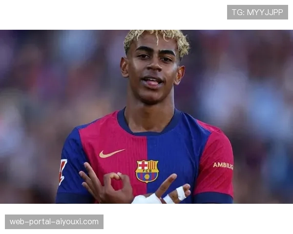 诺坎普球迷高歌致敬即将离队的佩德里 诺坎普球迷高歌致敬即将离队的佩德里